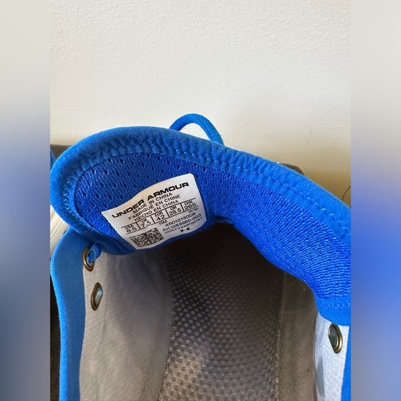 Under Armour - speedform velocity shoe- size US 8.5 - Picture 2 of 9